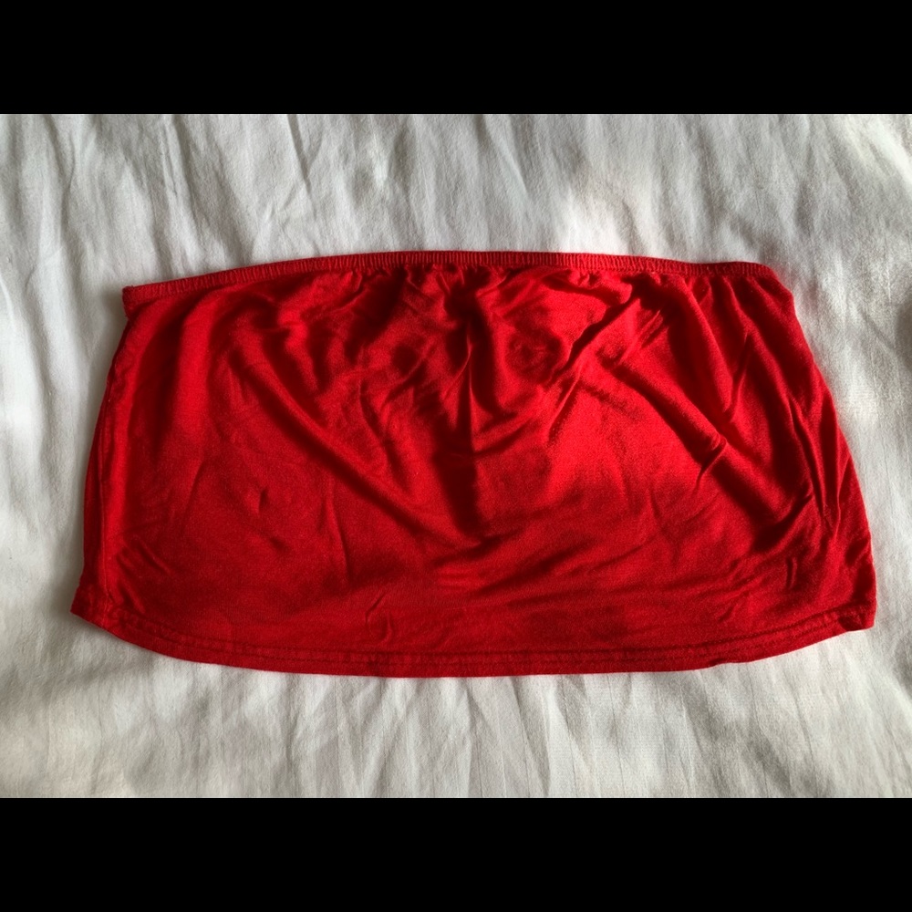 BOOHOO red crop top
